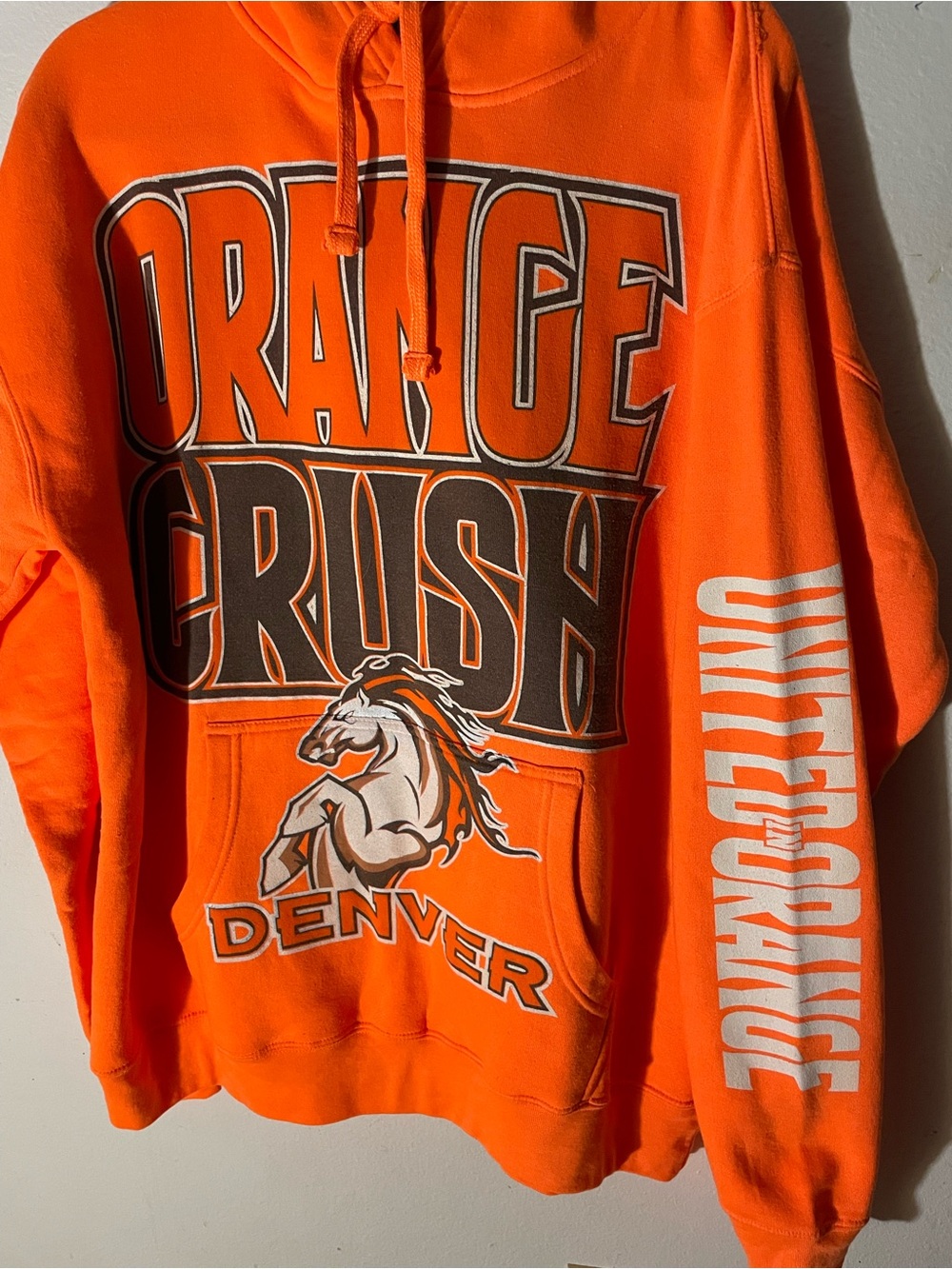Ten Graphic Pullover Hoodie in Orange Size XL Like New
